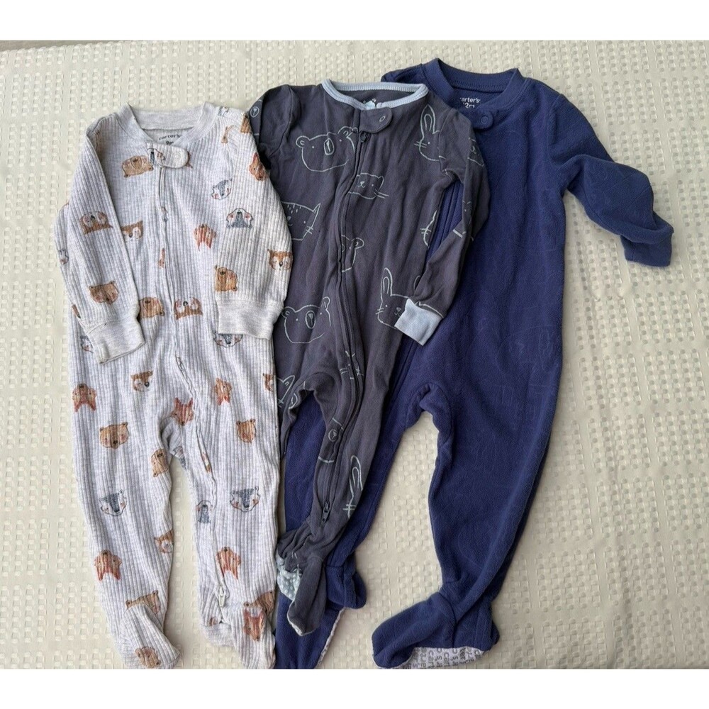 Set Of 3 Carter's Baby rompers - Size 12 Months - Excellent Condition
